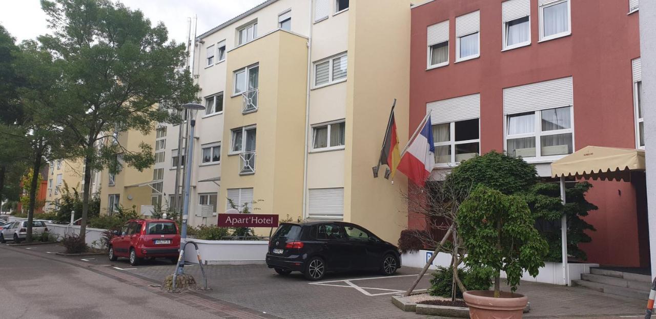 Kehl Center Schoene 2 Zimmer Wohnung Mit Terrasse 60M2 Esterno foto